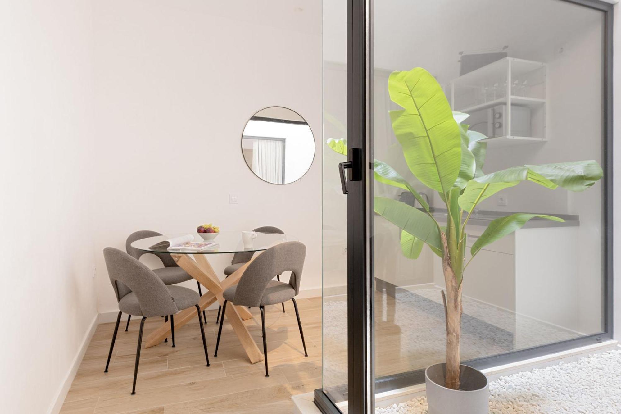 Santa Ana 18 Suite Apartments Sevilla Eksteriør billede